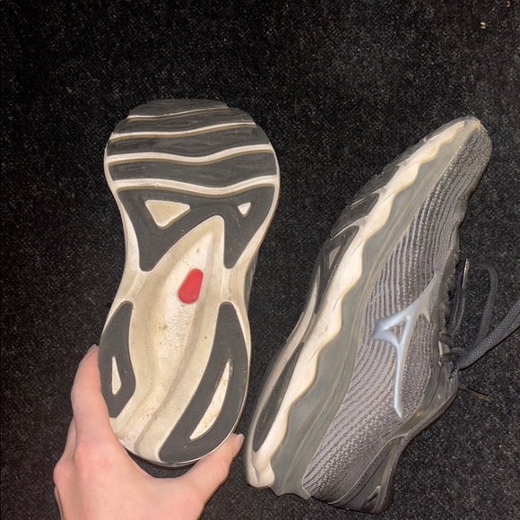 Mizuno Black Sneakers Athletic size 8 wave sky - Picture 5 of 6